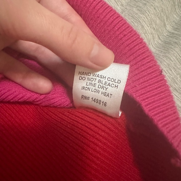 Vestique Pink and Red Top - Picture 7 of 9